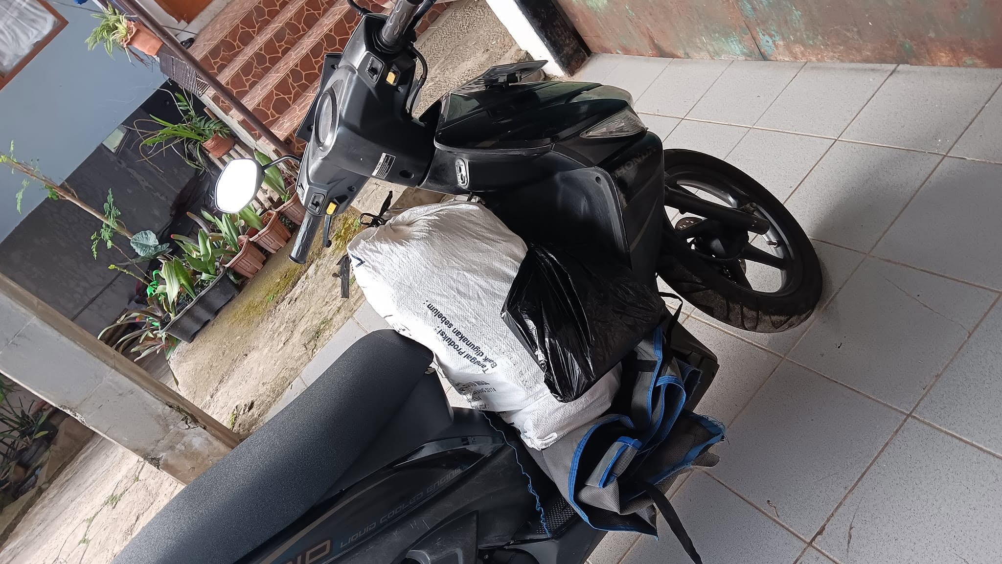 25 Kg Beras untuk Guru Ngaji di Cijapati